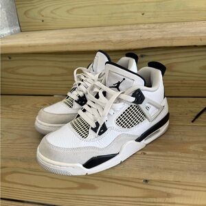 Jordan 4 Shoes in White and Black